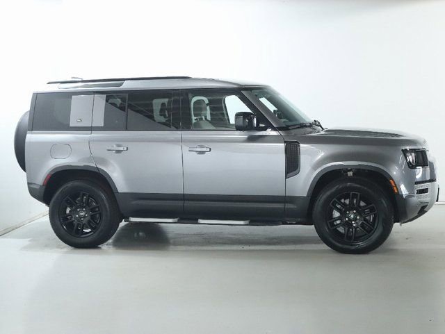Used 2023 Land Rover Defender 110 SE image 10