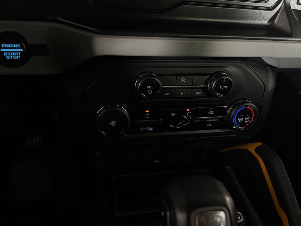 Used 2023 Ford Bronco Badlands AWD/4WD image 19