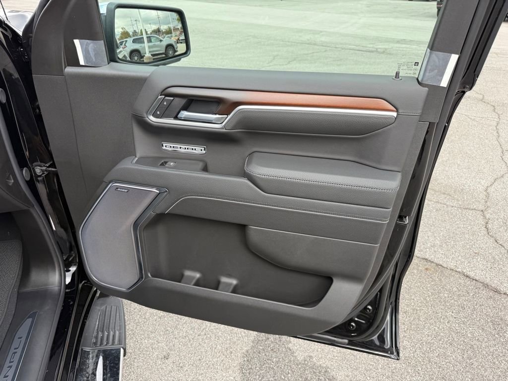 New 2026 GMC Sierra 1500 Denali w/ Technology Package image 19
