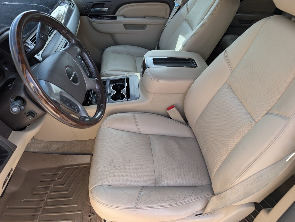Used 2014 GMC Yukon Denali AWD/4WD image 14