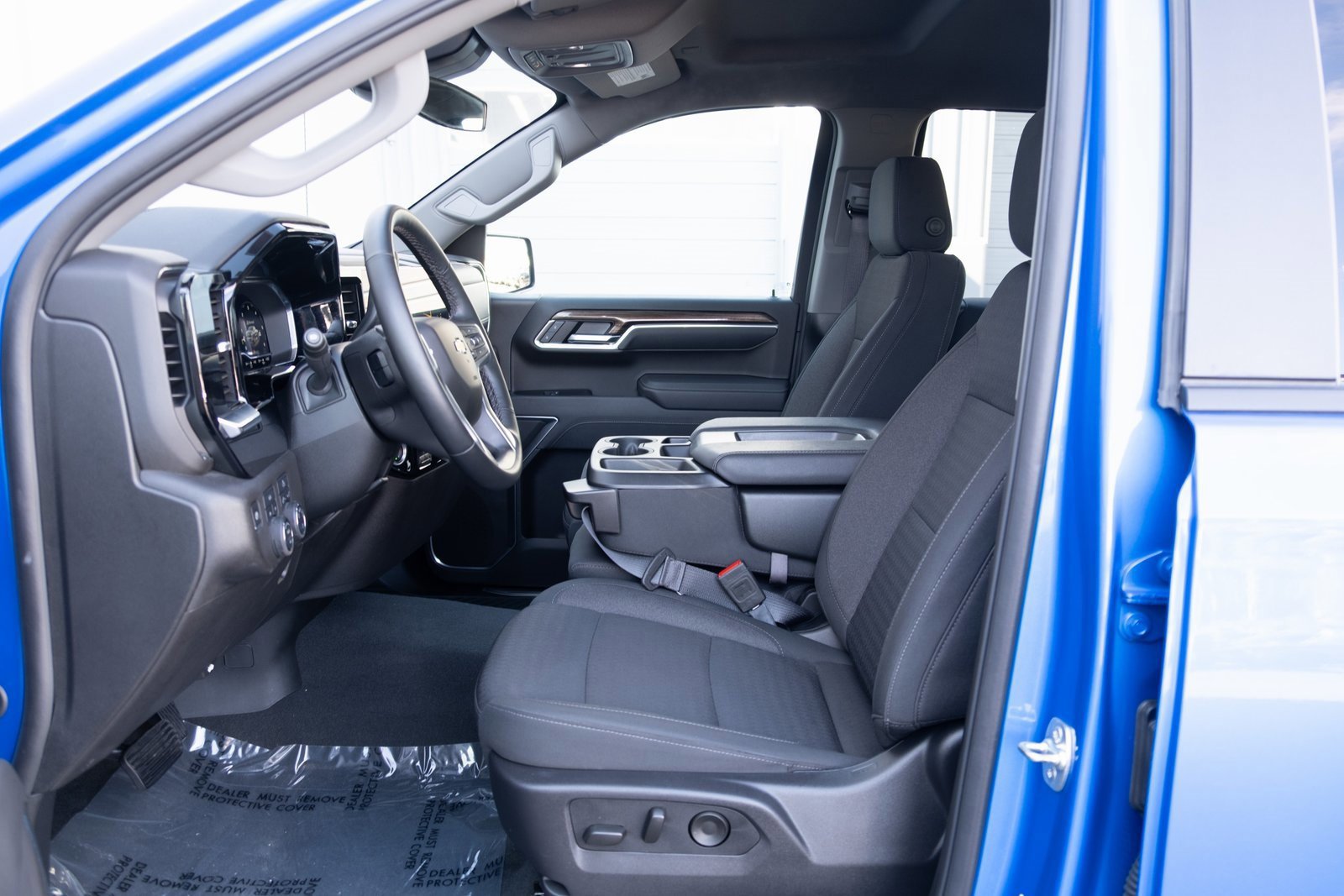 Used 2025 Chevrolet Silverado 1500 LT image 10