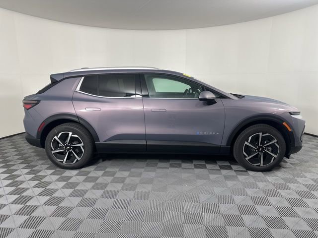 New 2026 Chevrolet Equinox EV LT image 3