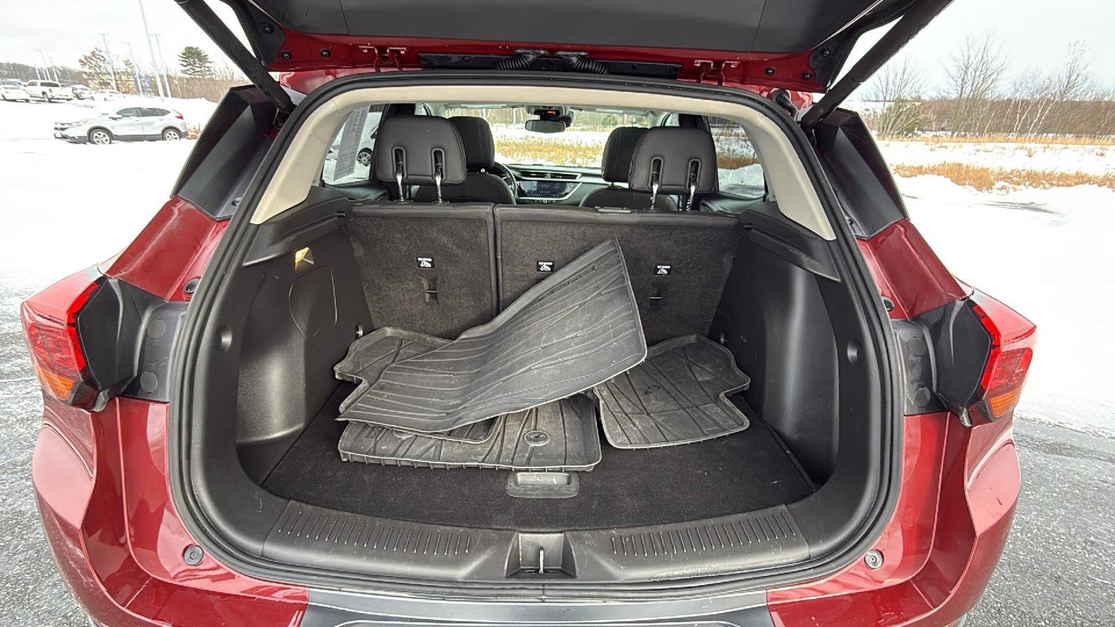 Used 2022 Buick Encore GX Essence w/ Experience Buick Package image 20