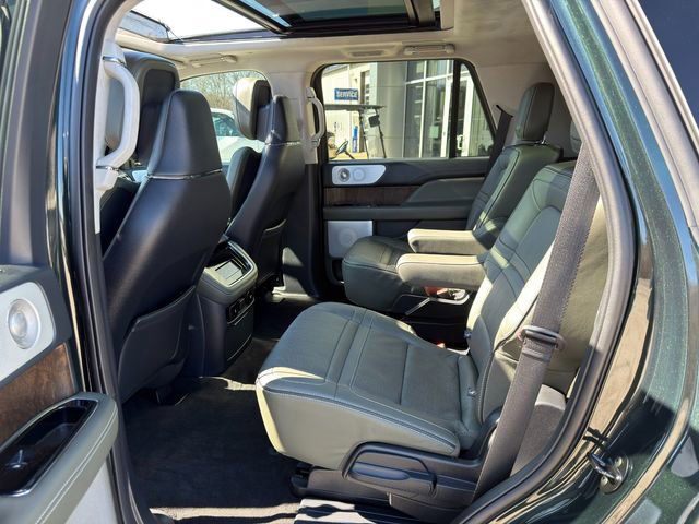 Used 2022 Lincoln Navigator Black Label AWD/4WD image 16