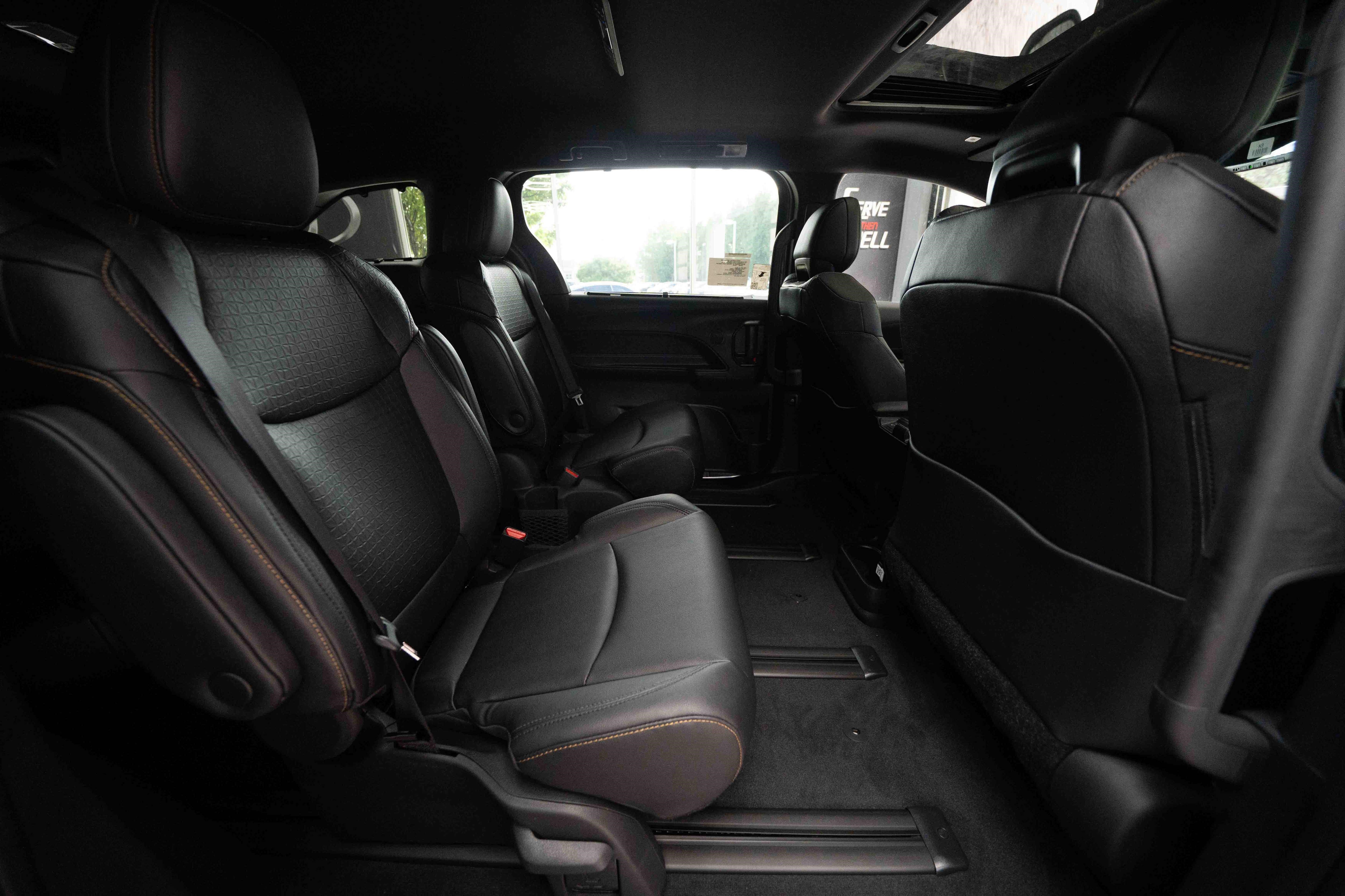 New 2026 Toyota Sienna XLE Woodland Edition AWD/4WD image 25