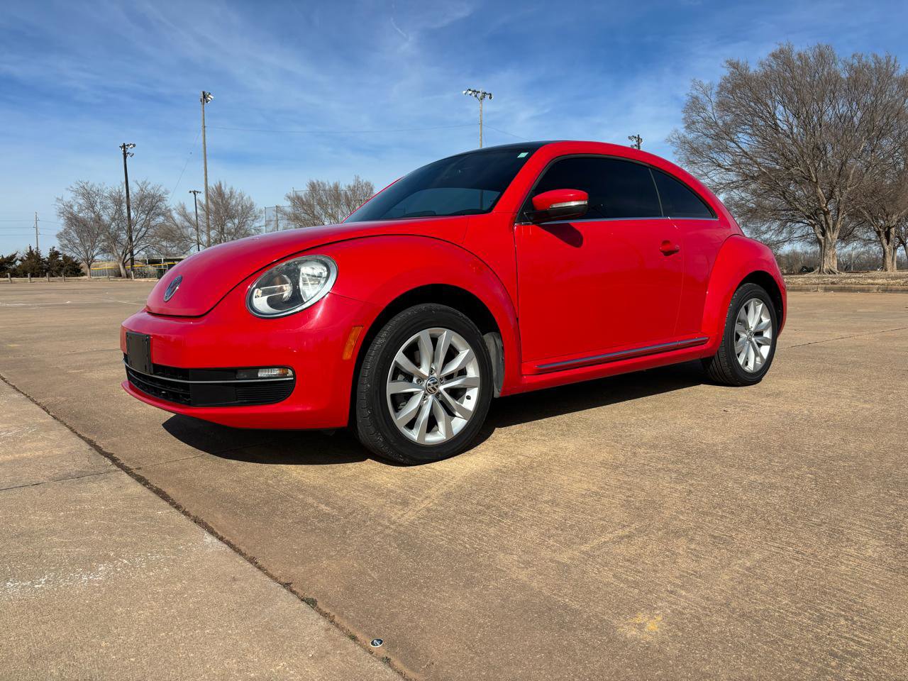 Used 2013 Volkswagen Beetle TDI FWD image 2