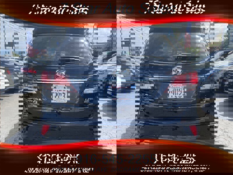 Used 2017 Hyundai Santa Fe Limited image 5