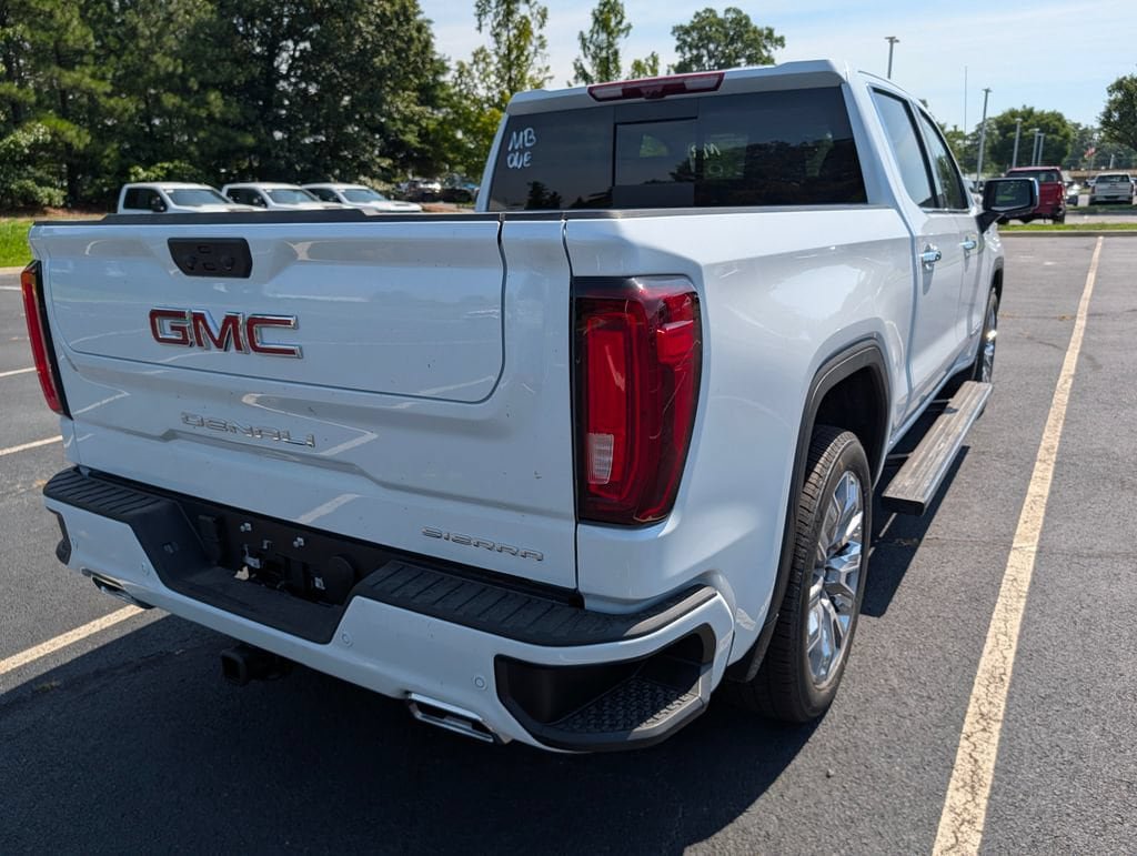 New 2026 GMC Sierra 1500 Denali w/ Denali Reserve Package AWD/4WD image 15