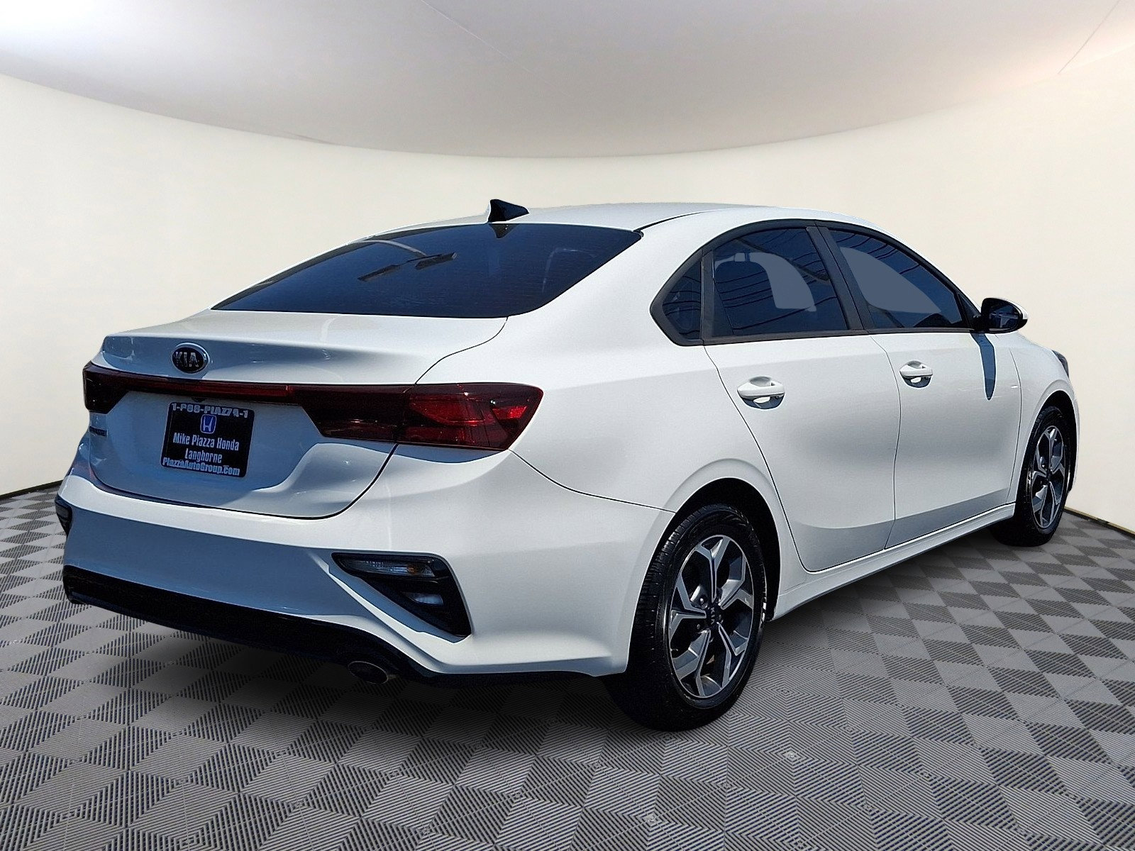 Used 2019 Kia Forte LXS FWD image 7