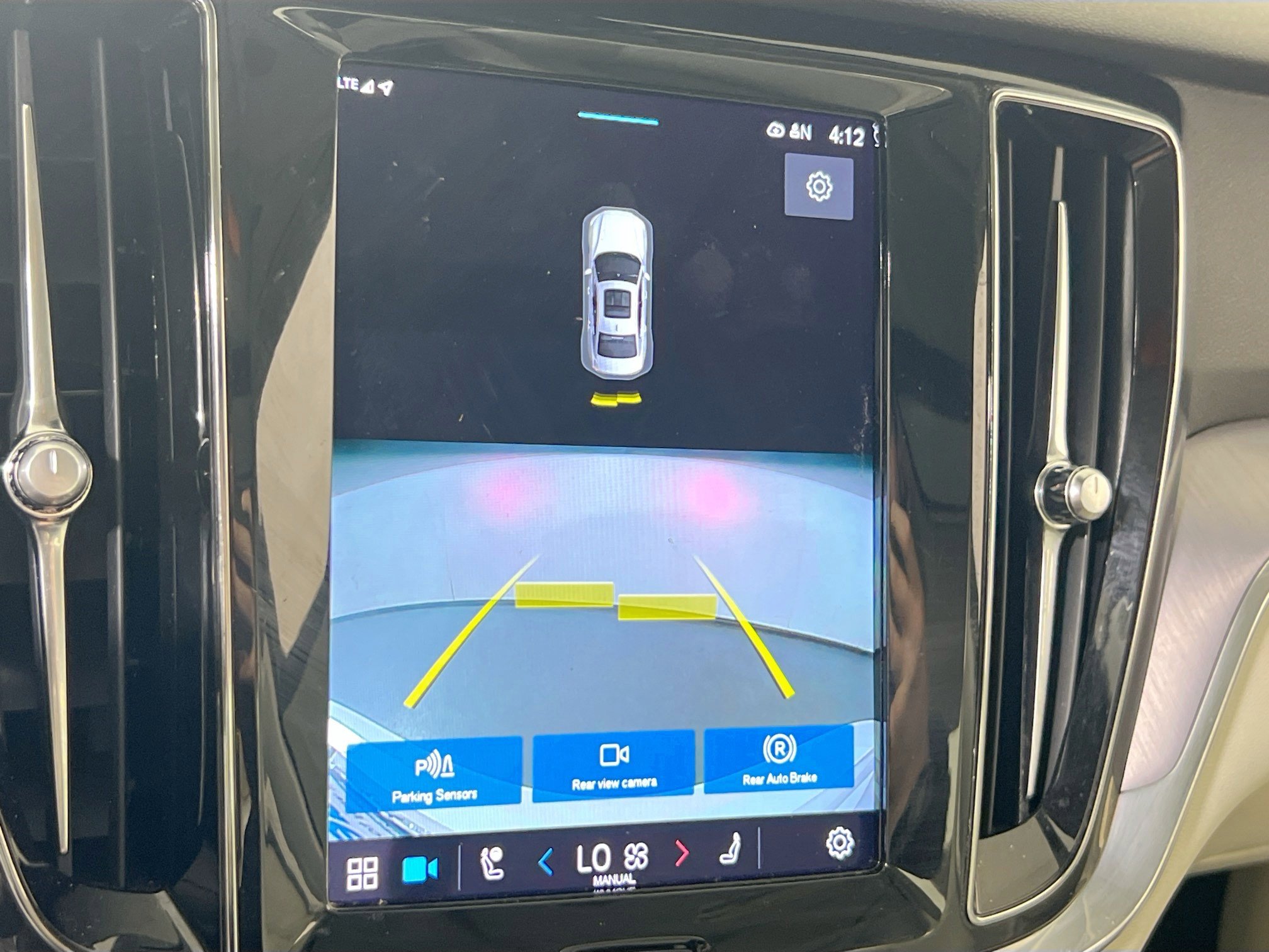 Used 2023 Volvo S60 B5 Core w/ Climate Package image 14