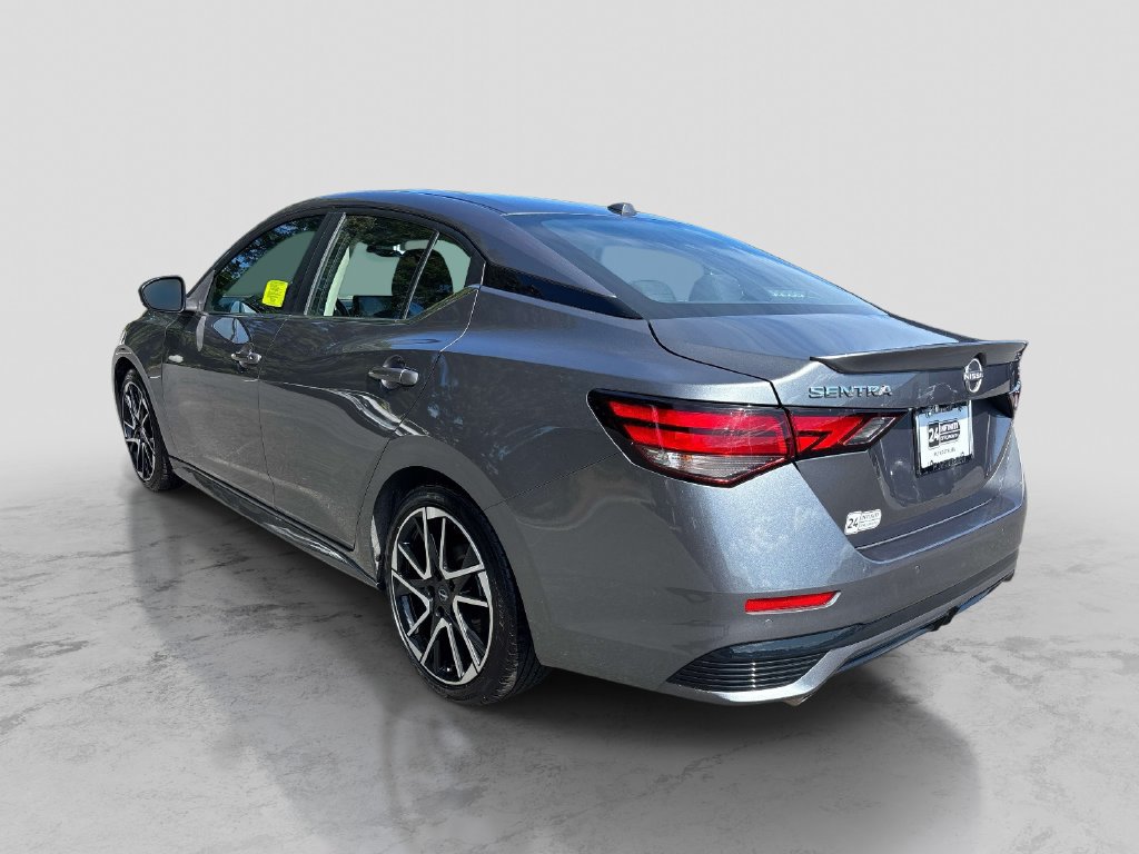 Used 2024 Nissan Sentra SR FWD image 3