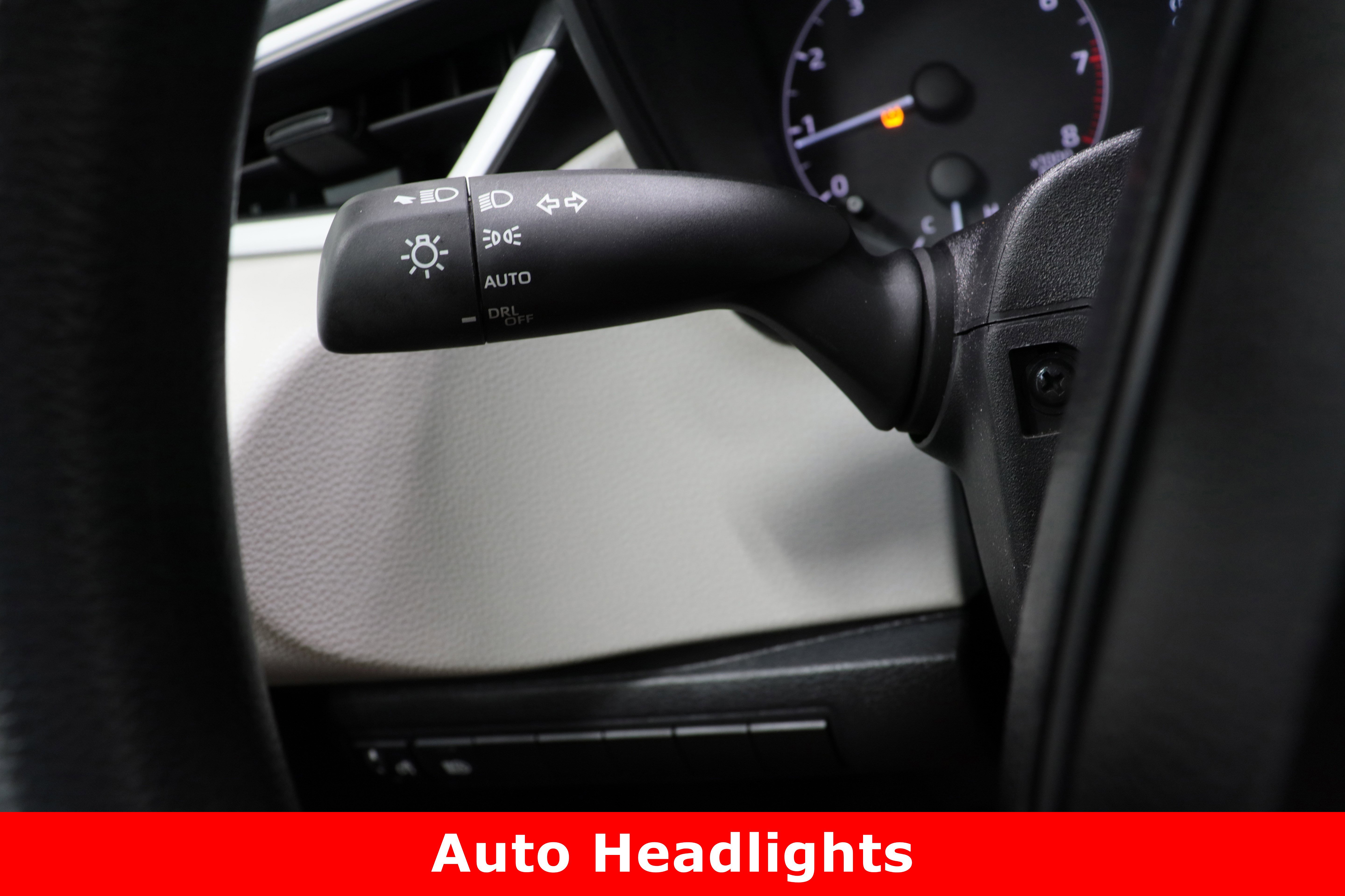 Certified 2025 Toyota Corolla LE image 22