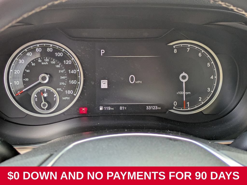 Used 2025 Genesis G70 2.5T RWD image 22