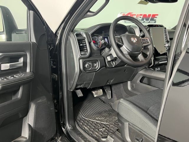 New 2026 RAM 2500 Big Horn AWD/4WD image 23