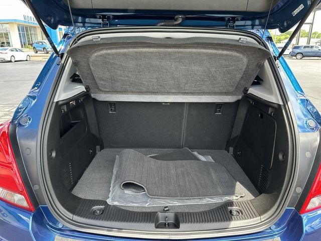 Certified 2020 Chevrolet Trax LT w/ LT Convenience Package AWD/4WD image 16