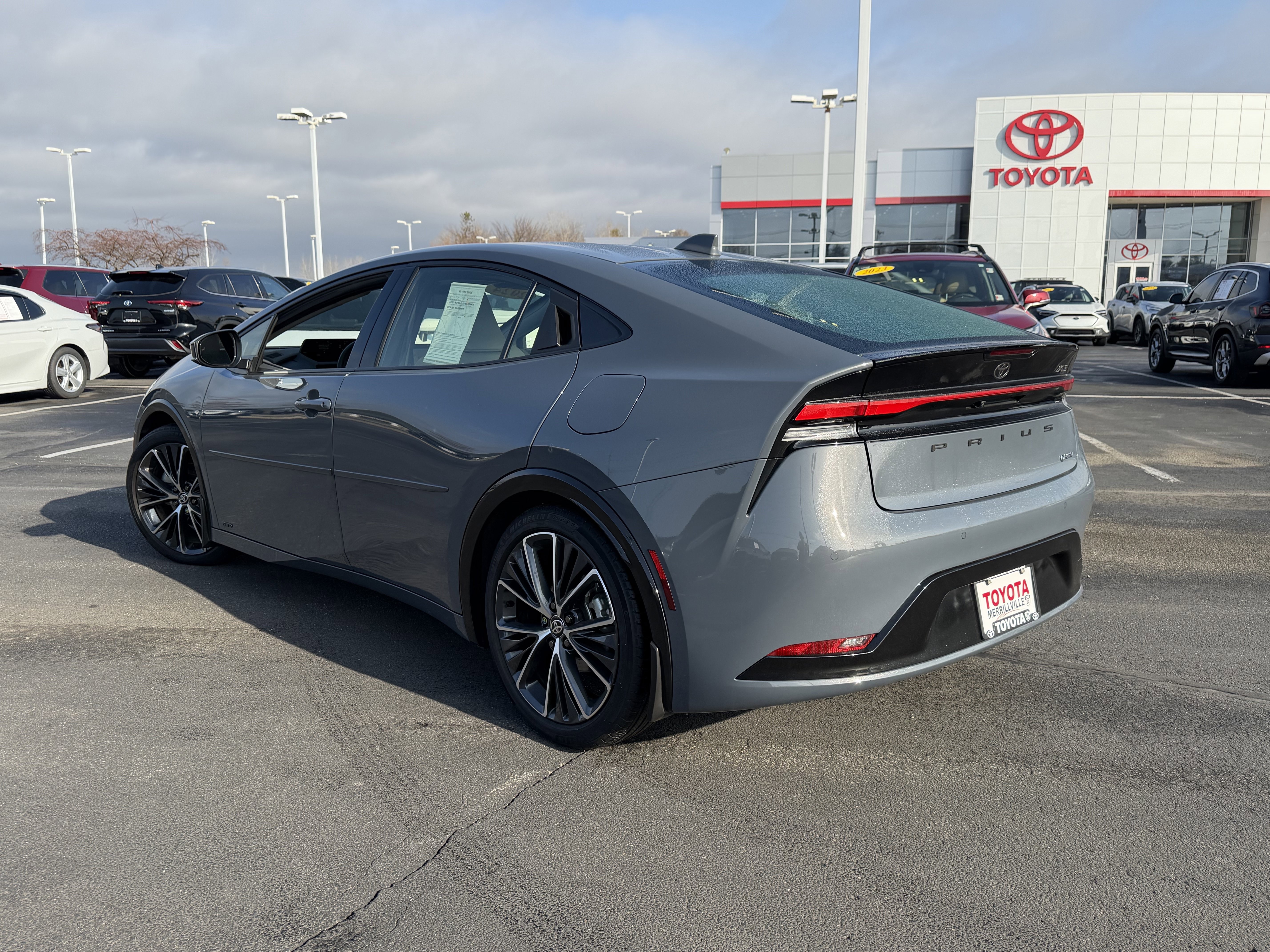 Used 2024 Toyota Prius XLE image 6