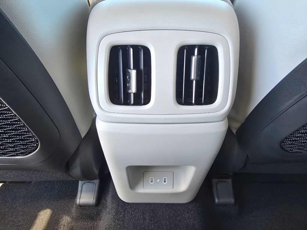 New 2026 Hyundai Tucson Limited AWD/4WD image 30