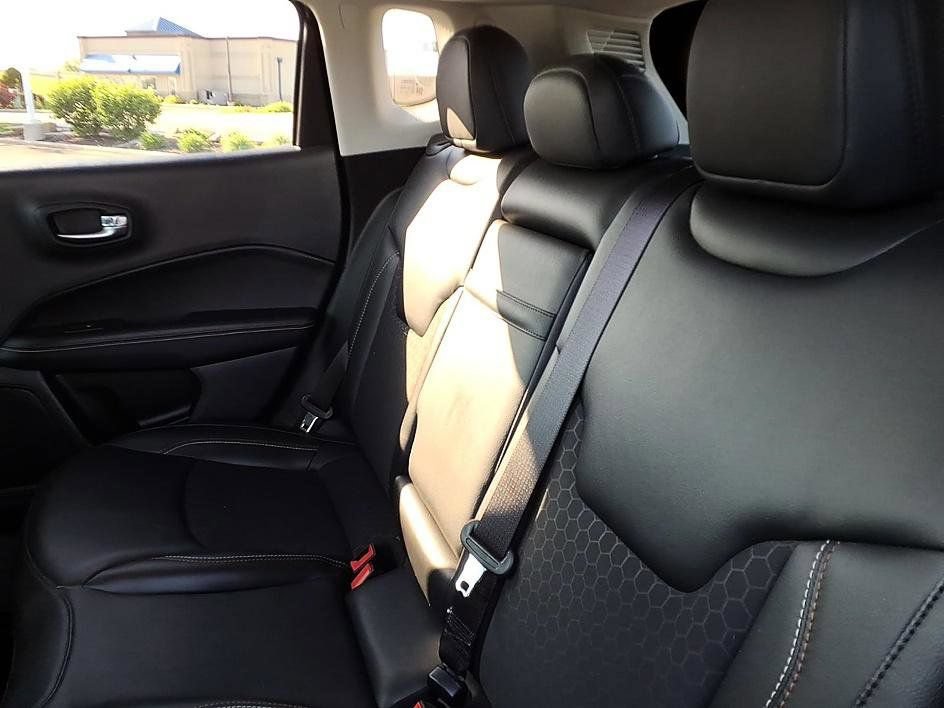 Used 2019 Jeep Compass Latitude AWD/4WD image 18