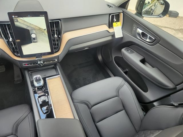 New 2026 Volvo XC60 T8 Plus w/ Climate Package PRO AWD/4WD image 12