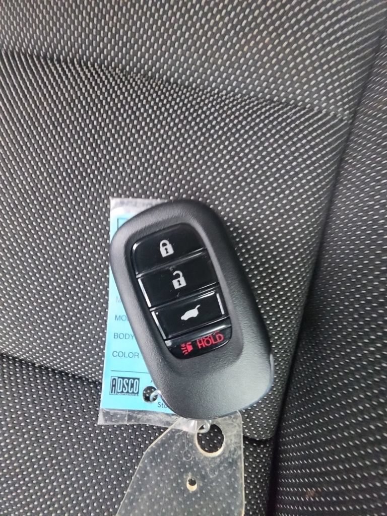 Used 2025 Honda CR-V LX image 32
