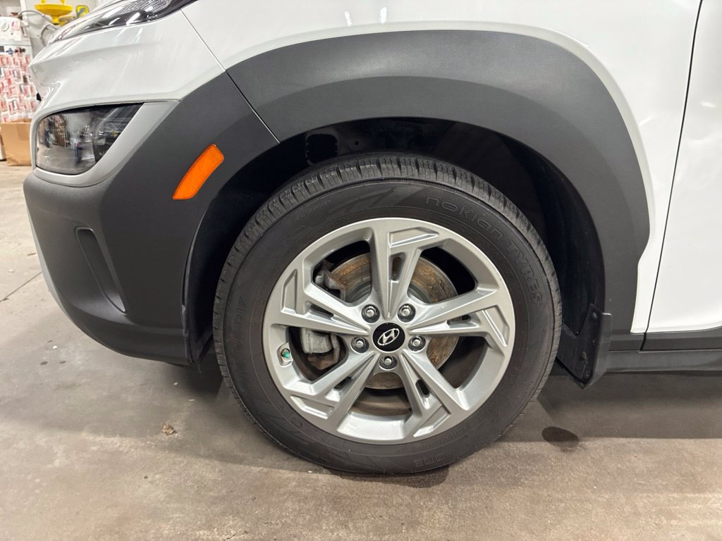 Used 2023 Hyundai Kona SEL AWD/4WD image 43