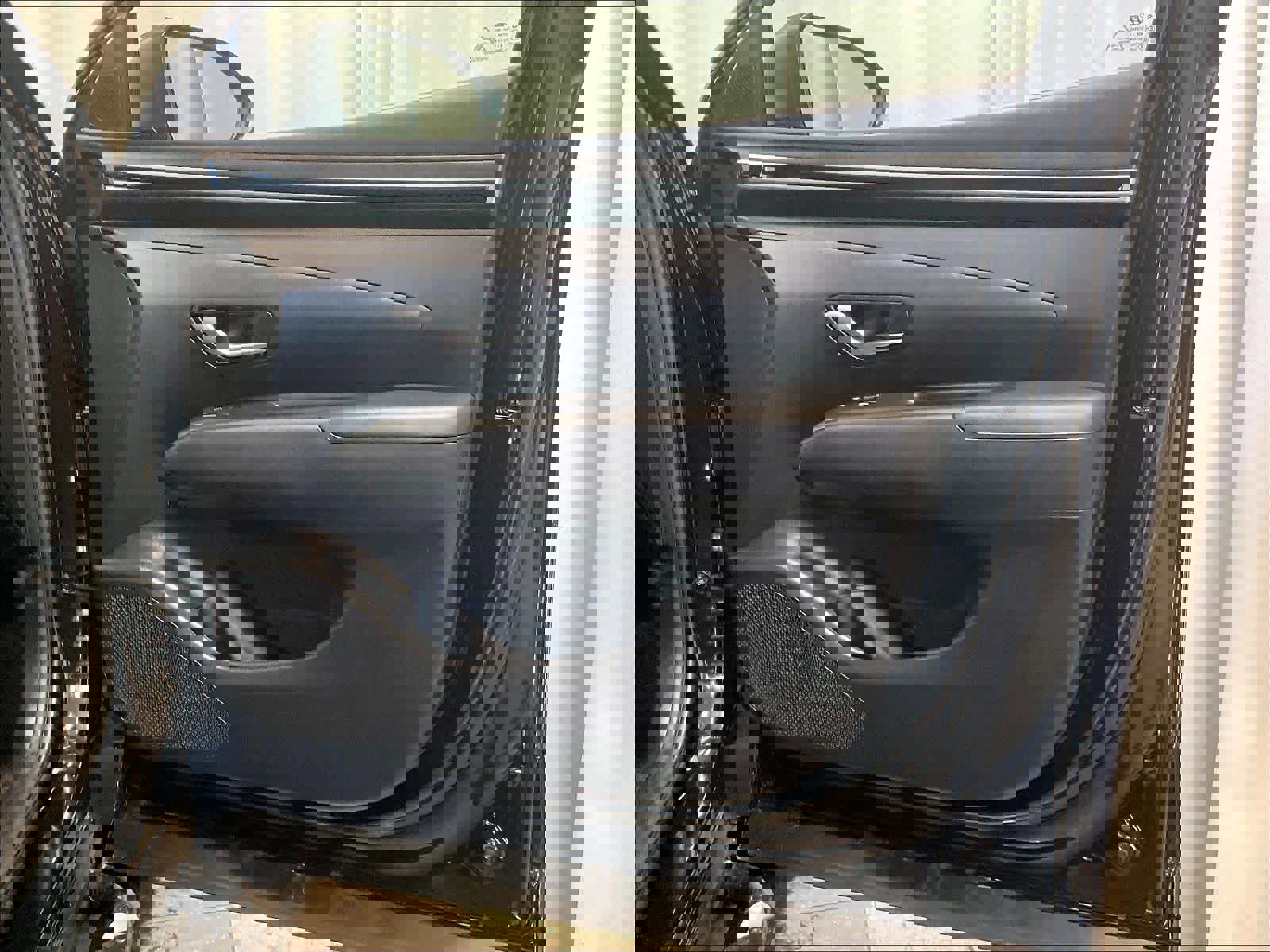 Used 2023 Hyundai Santa Cruz SEL w/ Activity Package image 12