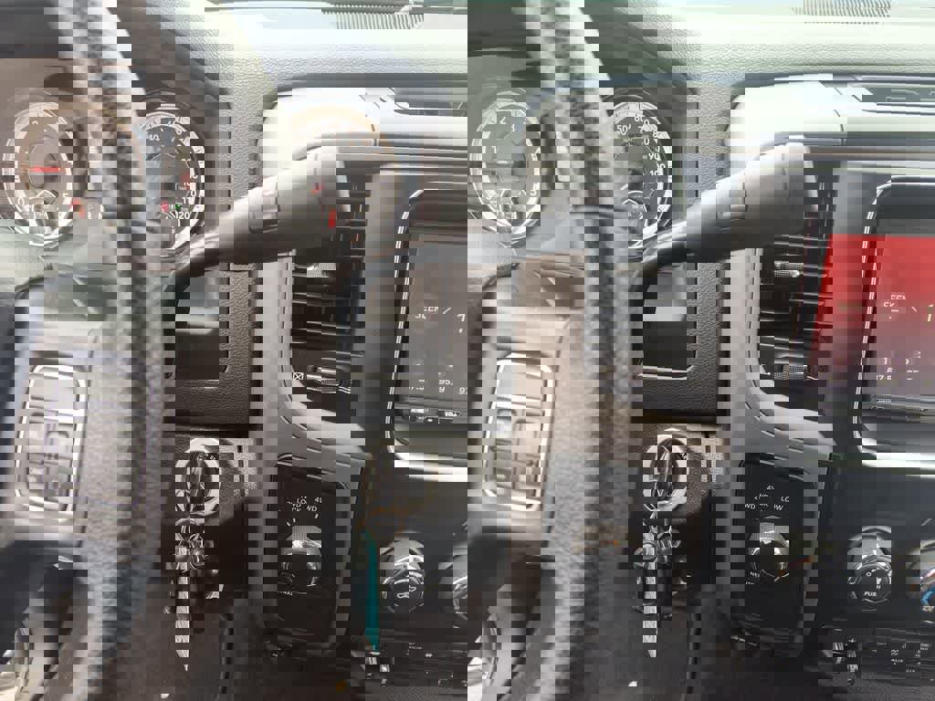 Used 2017 RAM 2500 Tradesman w/ Chrome Appearance Group image 19