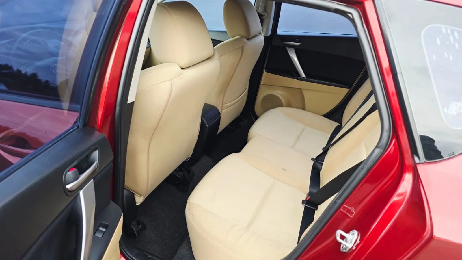 Used 2011 MAZDA MAZDA3 s Sport image 10