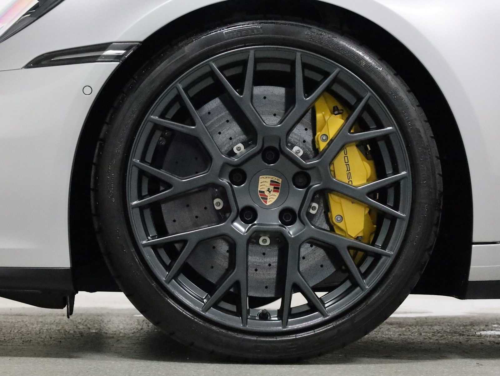 Certified 2026 Porsche 911 Carrera 4 GTS AWD/4WD image 39