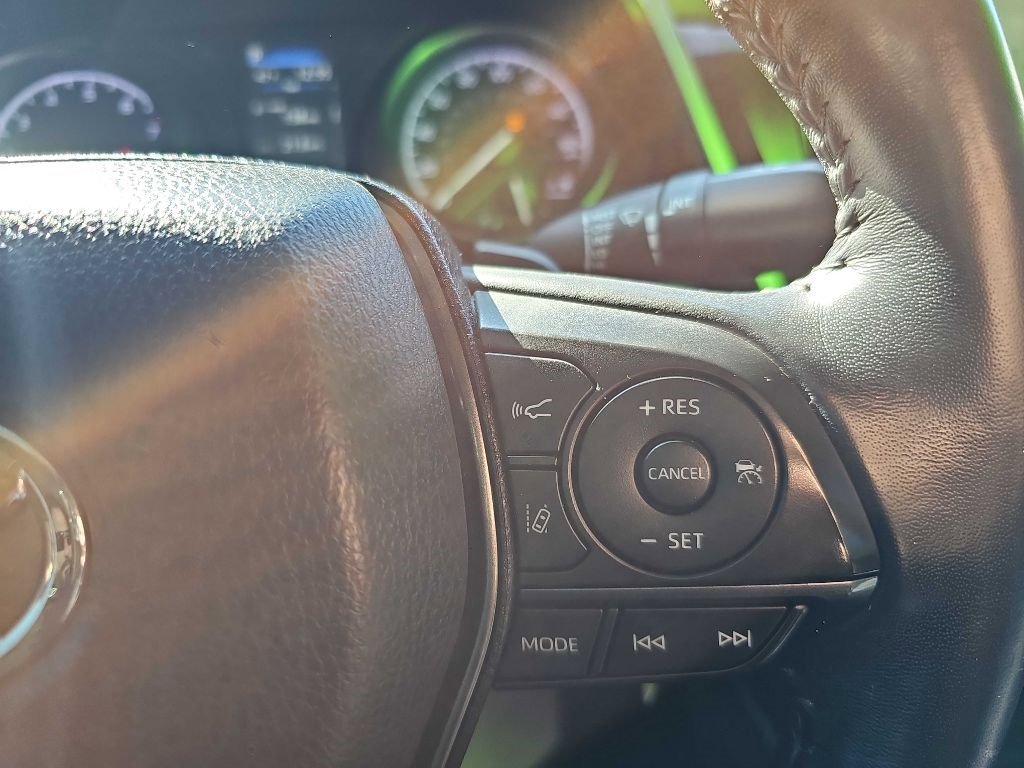Used 2022 Toyota Camry SE image 24
