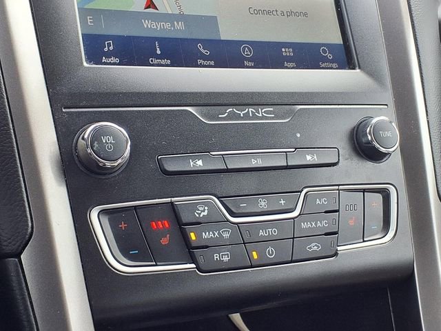 Used 2020 Ford Fusion SEL image 13