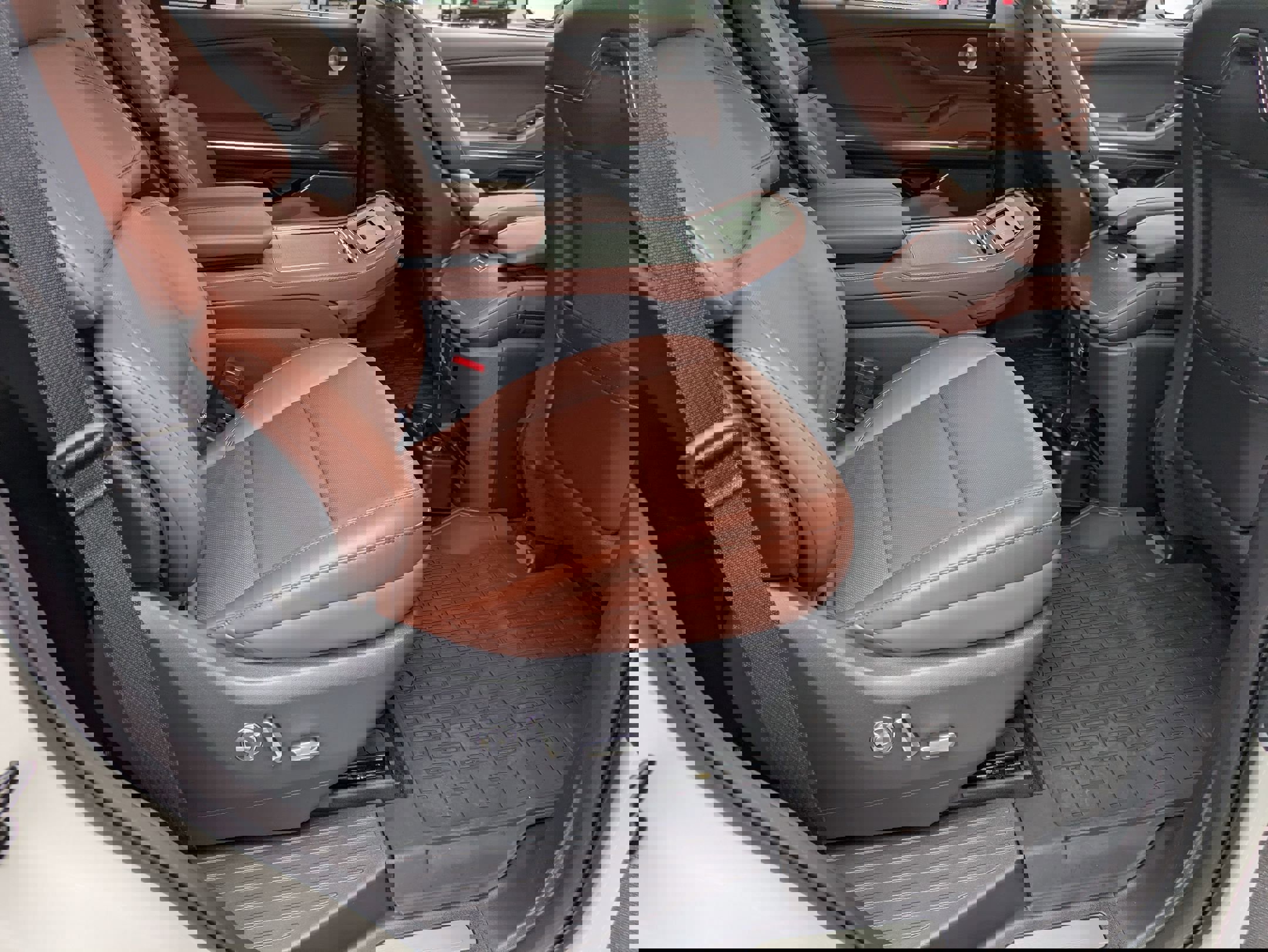 Used 2025 Lincoln Navigator Reserve AWD/4WD image 36