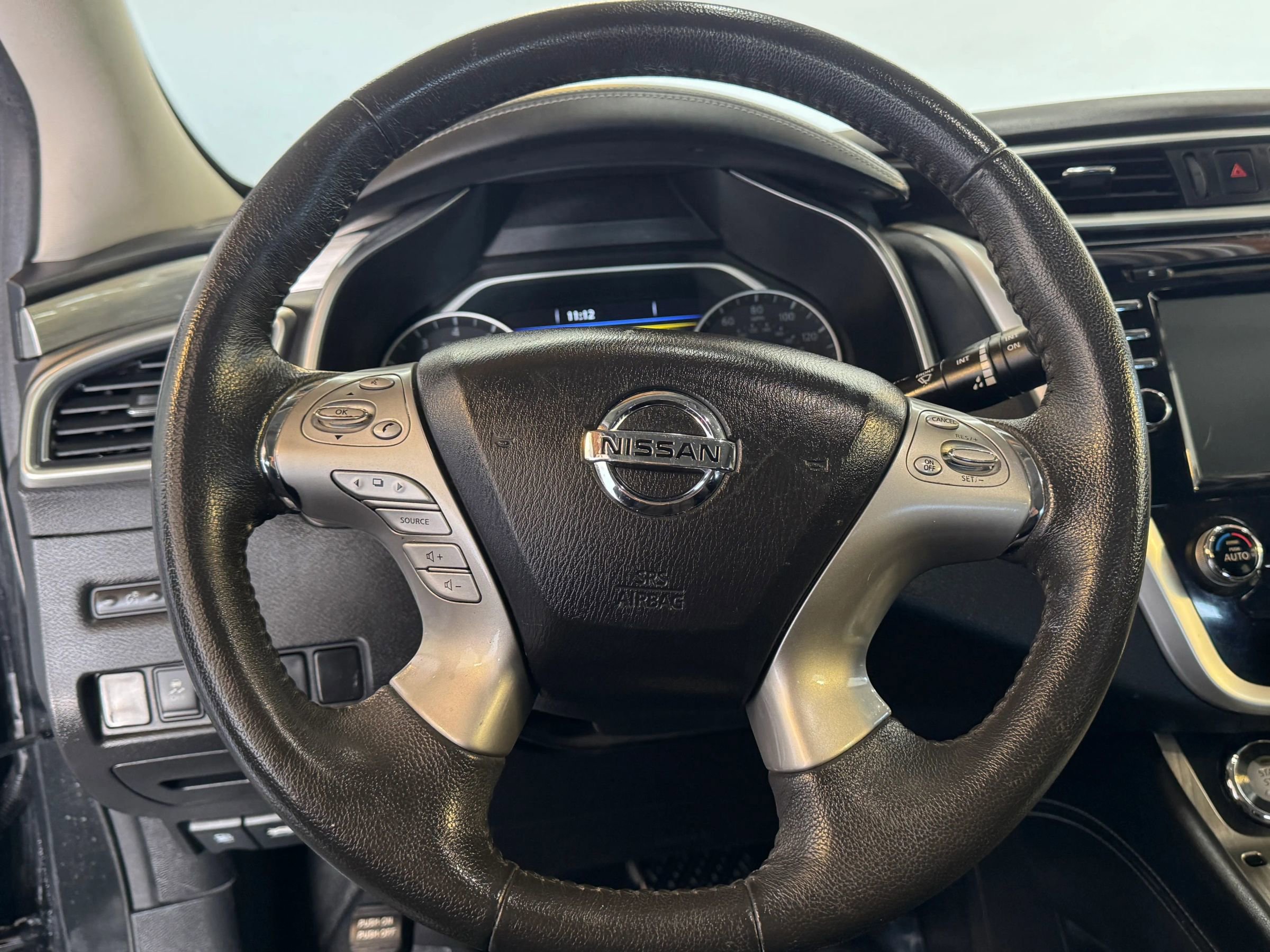 Used 2016 Nissan Murano SV image 17