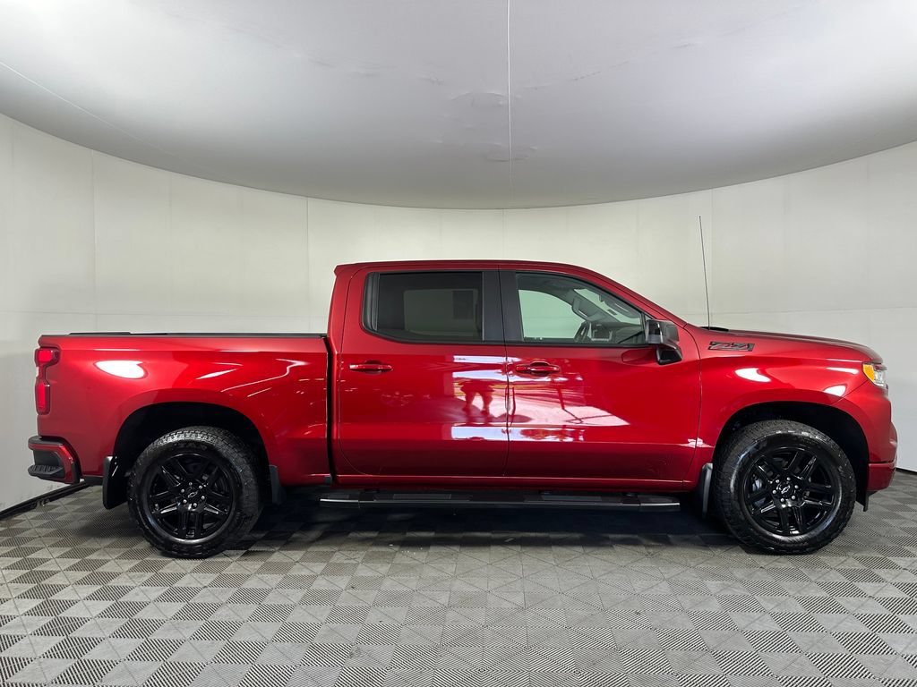 Used 2024 Chevrolet Silverado 1500 RST AWD/4WD image 7
