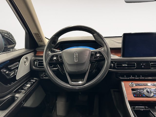 Used 2021 Lincoln Aviator Reserve w/ Equipment Group 208A AWD/4WD image 12