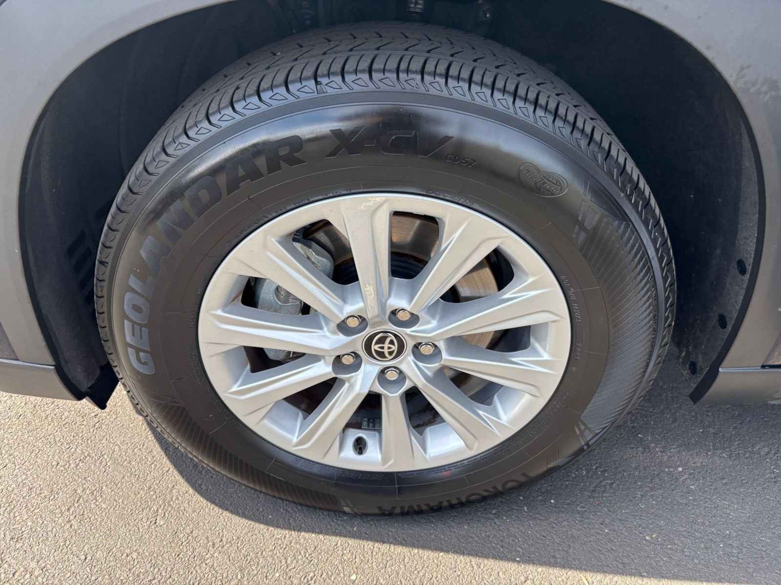 Used 2025 Toyota Grand Highlander FWD image 32