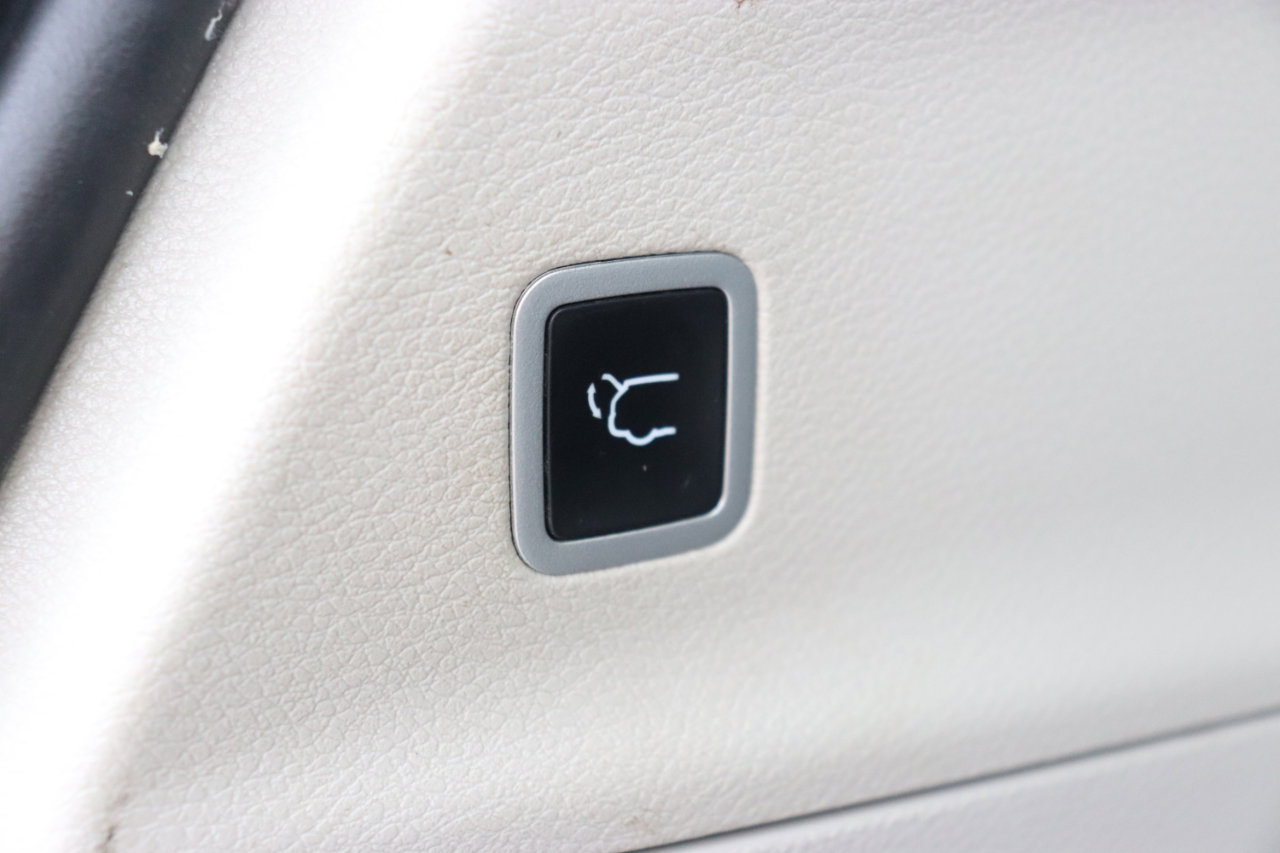 Used 2024 Chrysler Pacifica Limited image 64