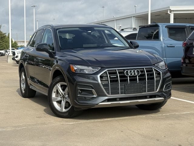 Used 2021 Audi Q5 2.0T Premium w/ Convenience Package AWD/4WD image 2