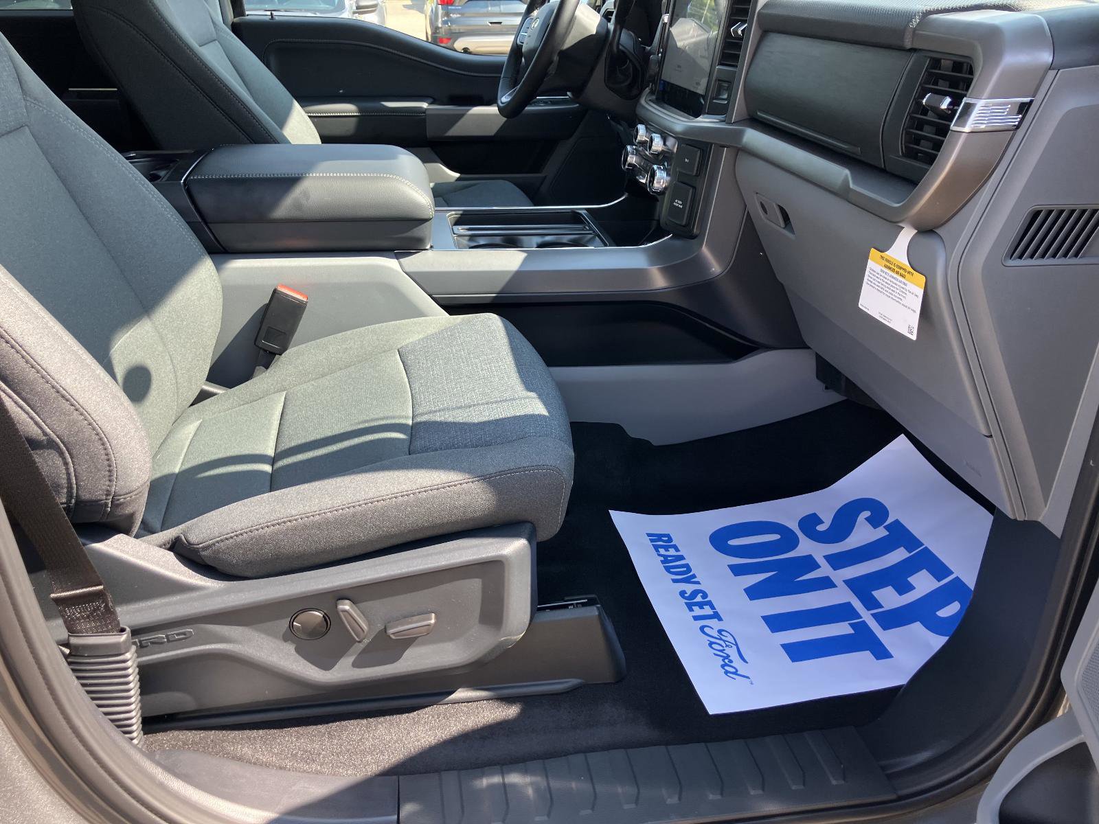 New 2025 Ford F150 XLT image 15