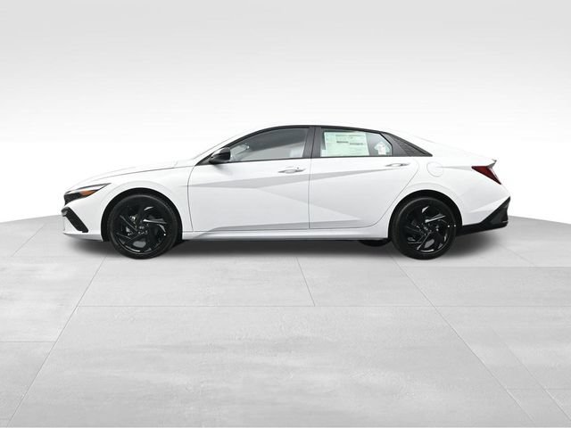 Certified 2026 Hyundai Elantra Sport FWD image 33