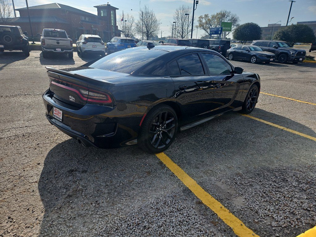 Used 2023 Dodge Charger R/T w/ Blacktop Package image 6