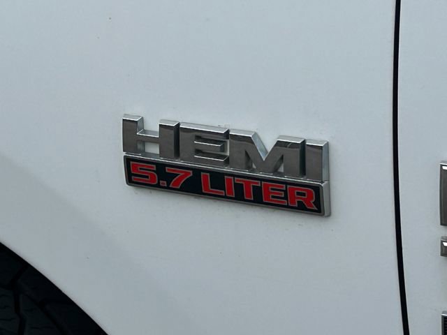 Used 2019 RAM 1500 Classic SLT AWD/4WD image 14