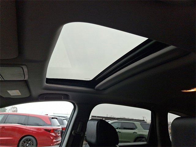 Used 2022 Honda CR-V Touring image 15