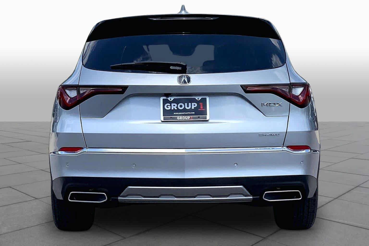 Used 2026 Acura MDX SH-AWD w/ Technology Package image 5