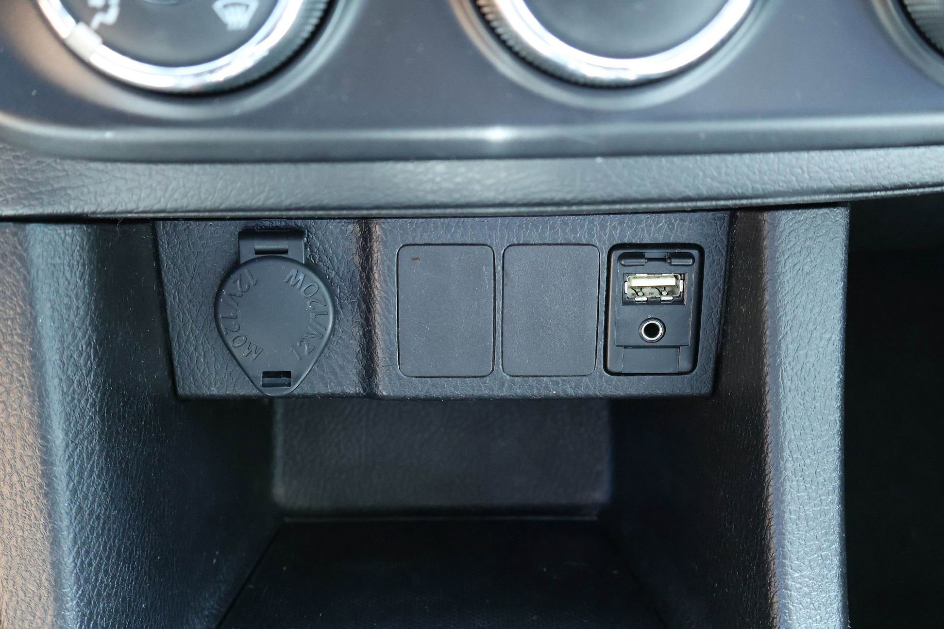 Used 2016 Toyota Corolla L image 24