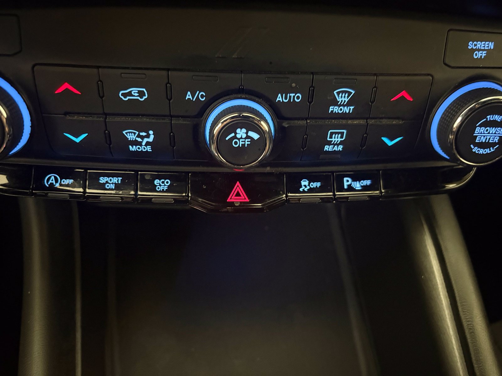 Used 2021 Dodge Durango SXT AWD/4WD image 13