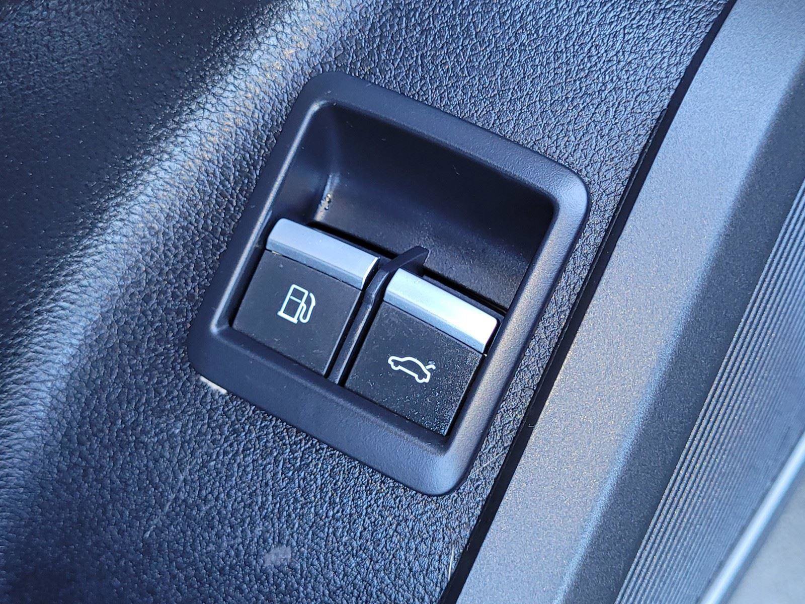 Used 2021 Audi Q5 e Prestige w/ Prestige Package image 18