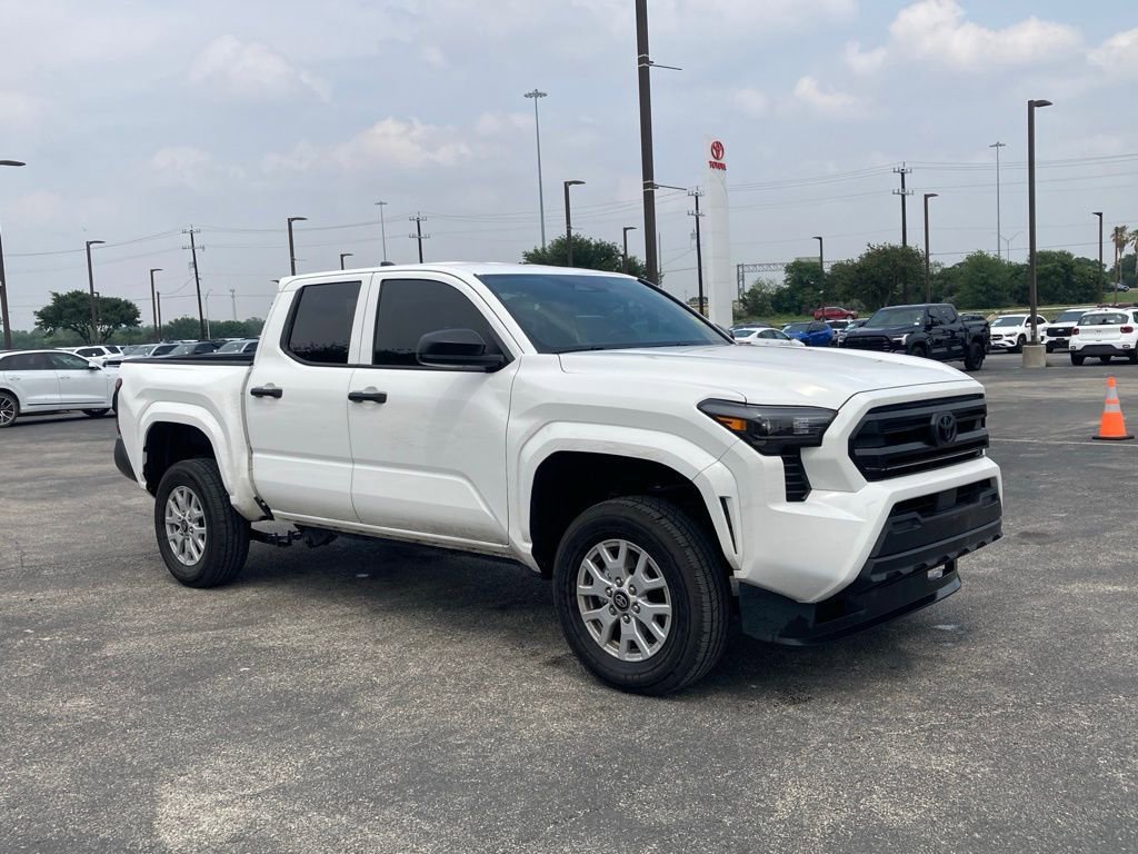 Certified 2026 Toyota Tacoma SR AWD/4WD image 3