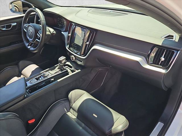 Used 2020 Volvo S60 T5 R-Design FWD image 23