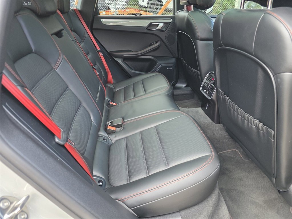 Used 2021 Porsche Macan GTS image 17